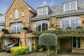 15, Swan Walk, Shepperton TW17 8LY