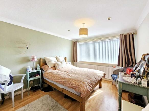 2 bed Semi-Detached Bungalow for sale Image 8