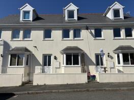 33, Dartmouth Gardens, Milford Haven SA73 2AP
