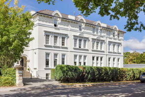 Flat 5, 8 Lindholme, The Park, Cheltenham GL50 2SG
