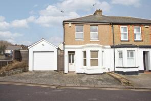 26, Common Lane, River CT17 0RA