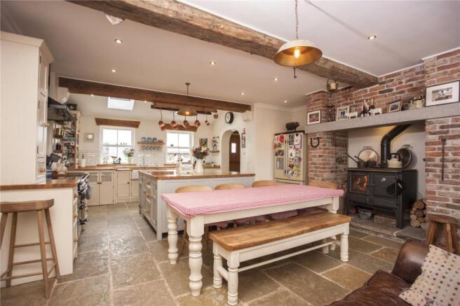 Kitchen/Dining Room