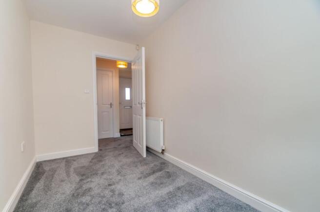 2 bed Flat to rent Image 5