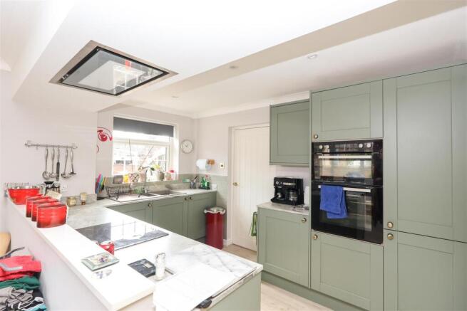 3 bed Detached for sale Image 5