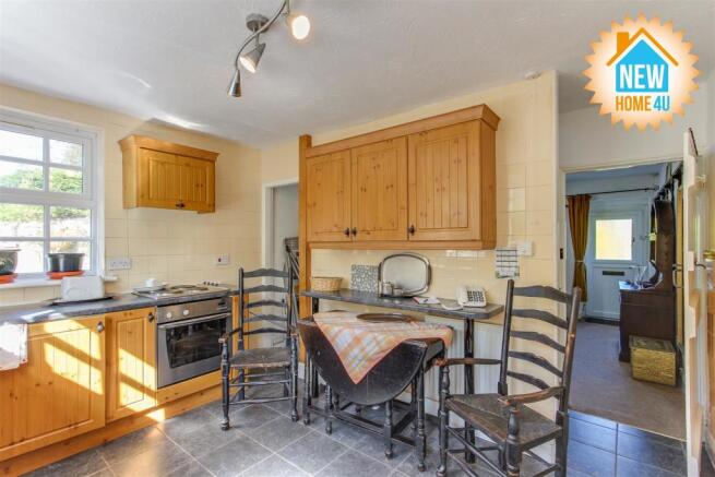 KITCHEN: