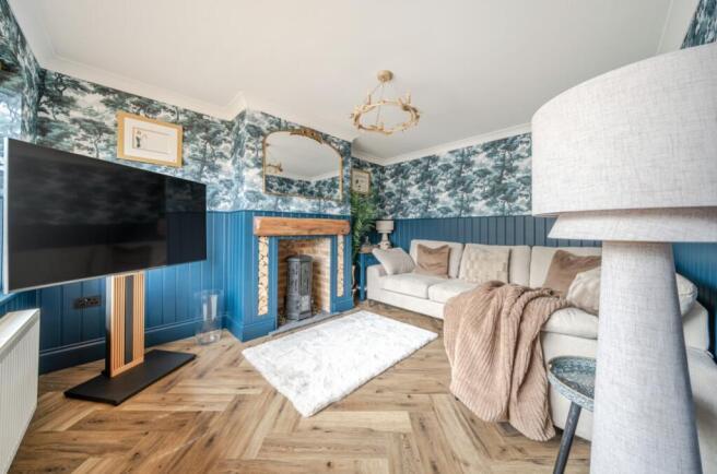 4 bed Detached for sale Image 8