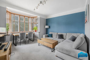 33, Parkwood, Oakleigh Road North, Whetstone, London N20 0RX