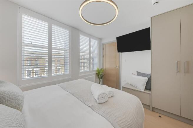 One Stay - Studio 16 - Bedroom - Image 3.jpg