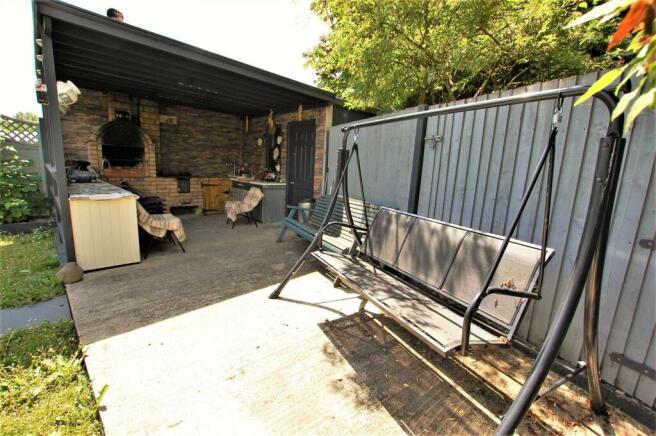 Outdoor Kitchen