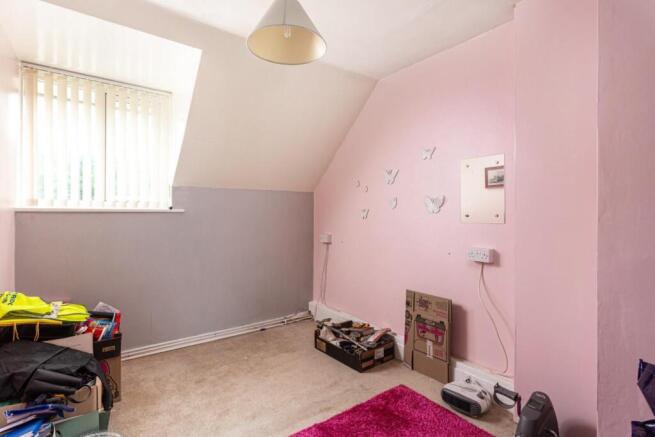 3 bed Semi-Detached for sale Image 9