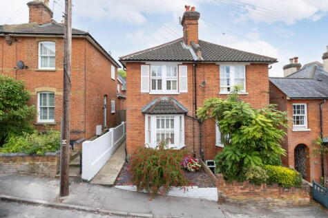 Brodie Road, Guildford, GU1