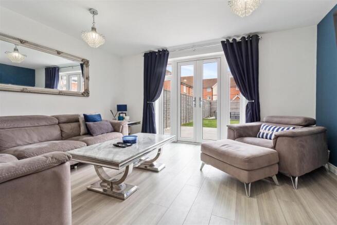 8 Bellflower close-001.jpg