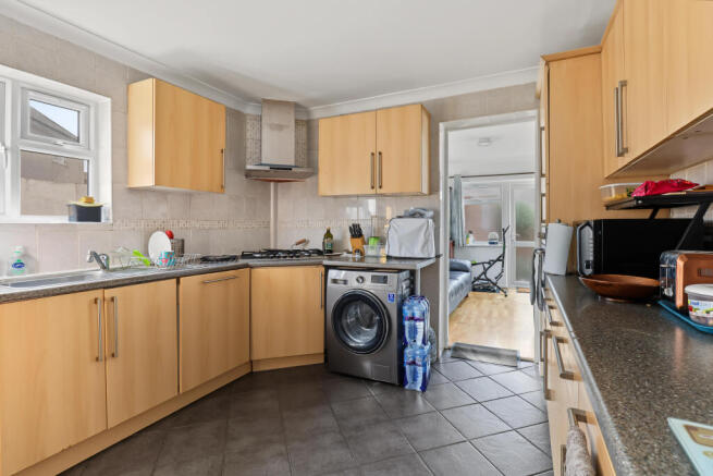 fitted kitchen