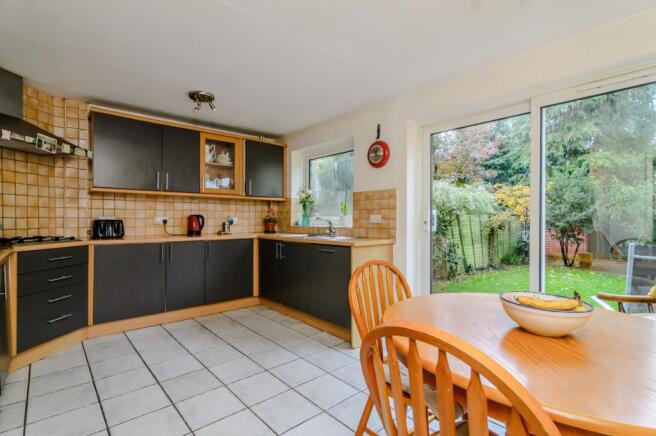 Kitchen/Dining Area 