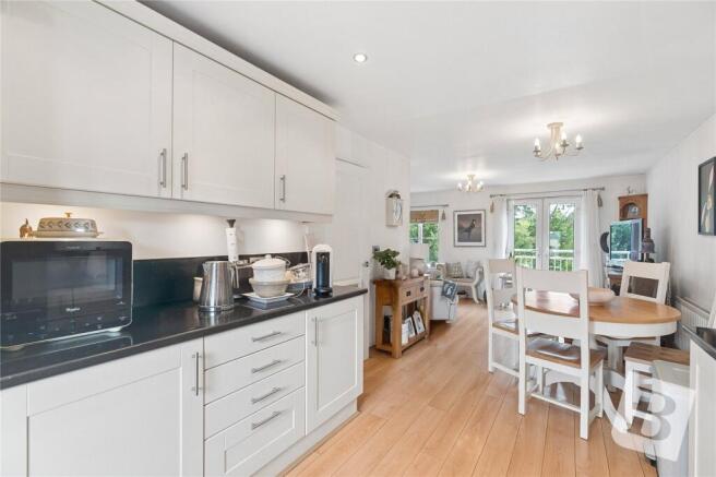 Kitchen/ Dining