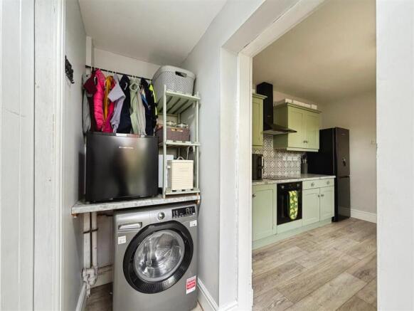3 bed House for sale Image 12