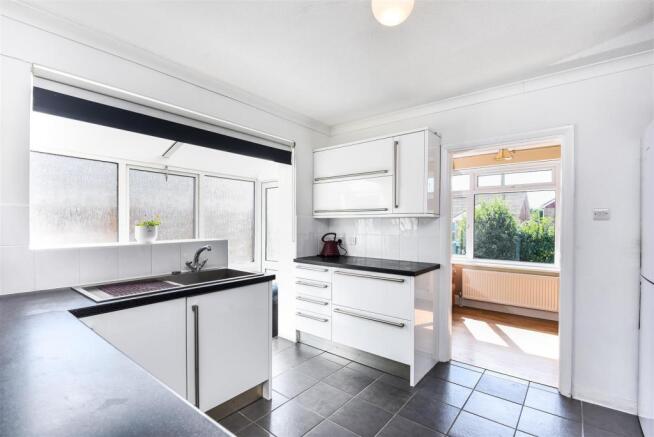 Kitchen One.jpg