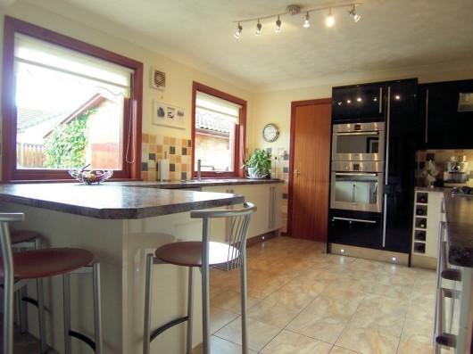 Breakfasting Kitchen