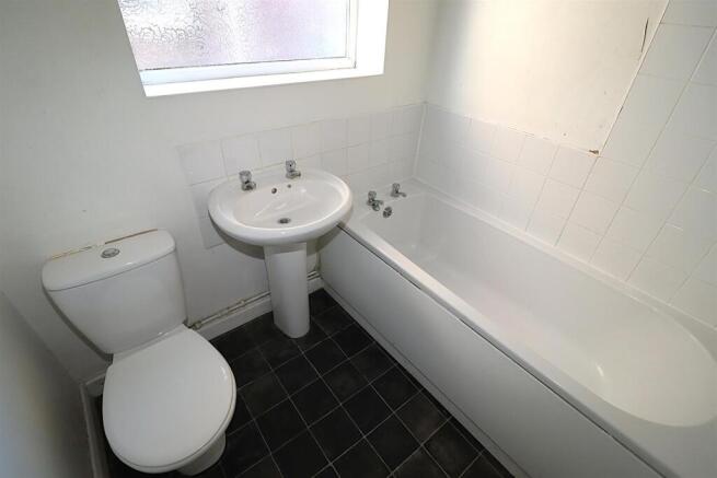 Bathroom.JPG