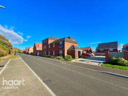 38, Cresswell Edge, Houghton Regis LU5 6RL