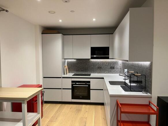 f3e87eb4-1333-449...