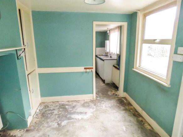 BREAKFAST ROOM