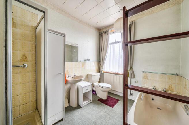3 bed Terraced for sale Image 11