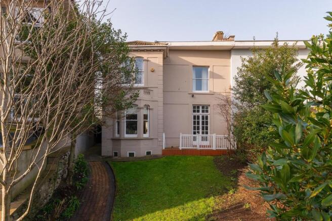 1C6R9ACM - External F.jpg