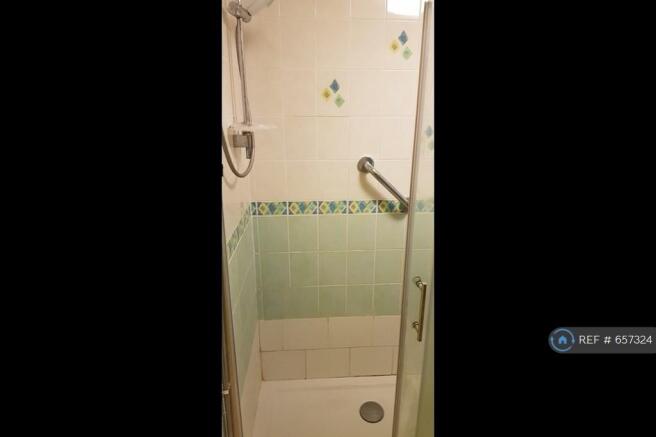 Bathroom & Shower