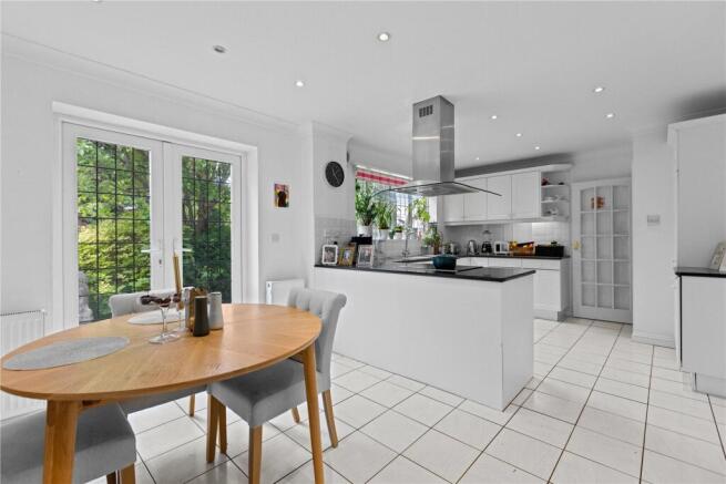 Kitchen/Dining