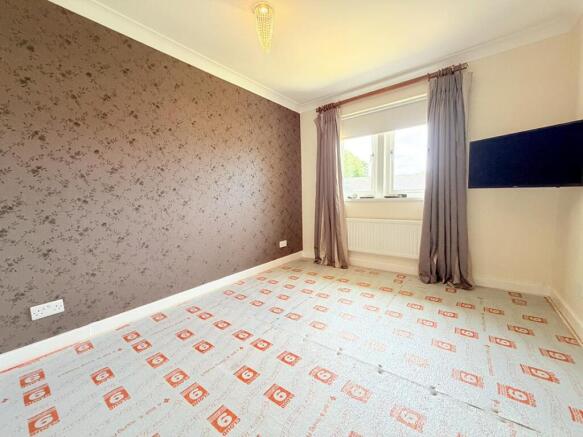 2 bed Flat for sale Image 4