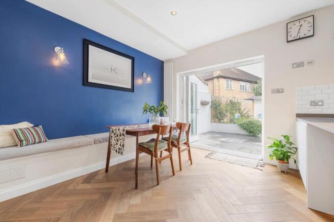 Elm Park, SW2 photo 2