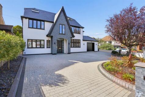 Castlemaine Avenue, Ewell