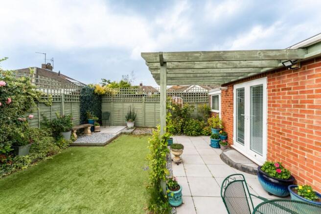 3 bed Semi-Detached Bungalow for sale Image 12