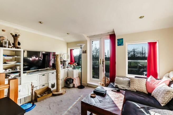 Spiggots Close, Longstanton, CB24 photo 4