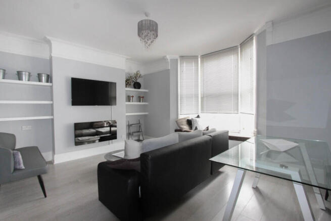 Apartment in Brighton, Kemptown - More