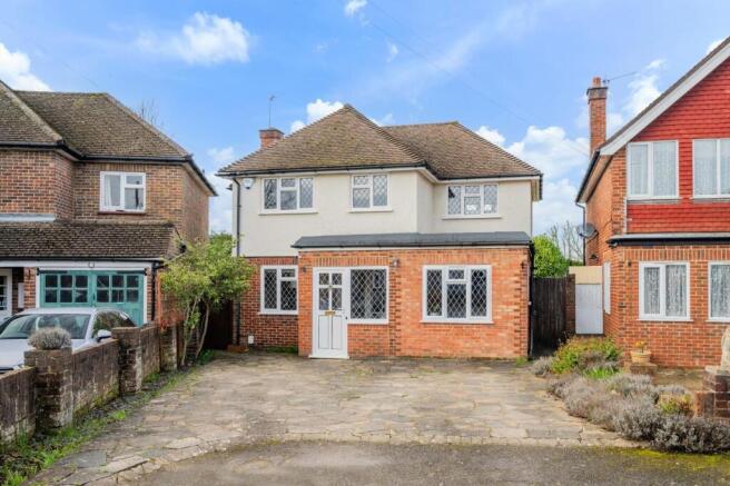 3-bed house on Purberry Grove, Epsom, KT17, £825,000
