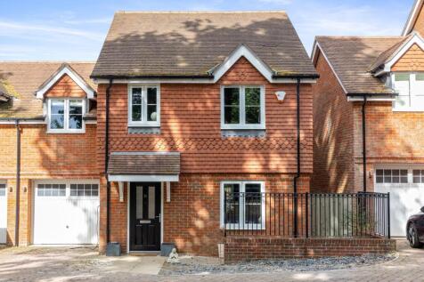 Bowling Lane, Billingshurst, RH14