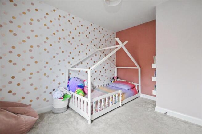 4 bed Detached for sale Image 7