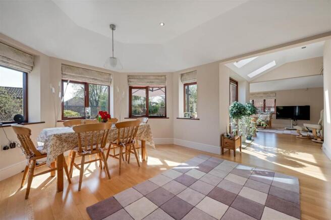 BREAKFAST ROOM