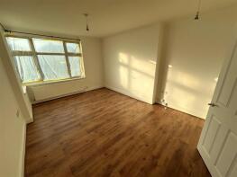 18, Mountaire Court, Highfield Avenue, London NW9 0QA