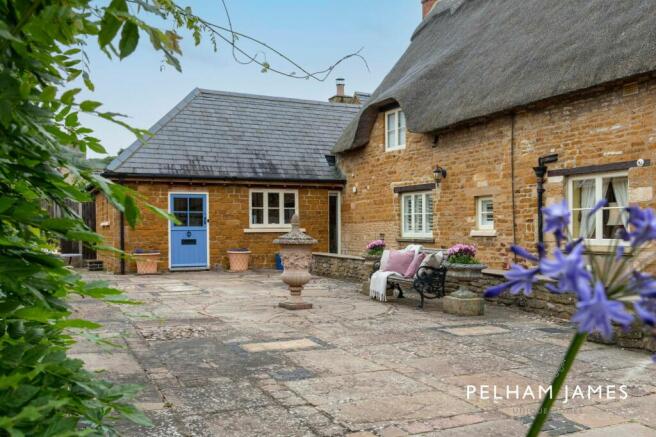 Courtyard, Banbury House, Great Easton