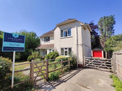 Clough Lane, Burley, Ringwood, BH24