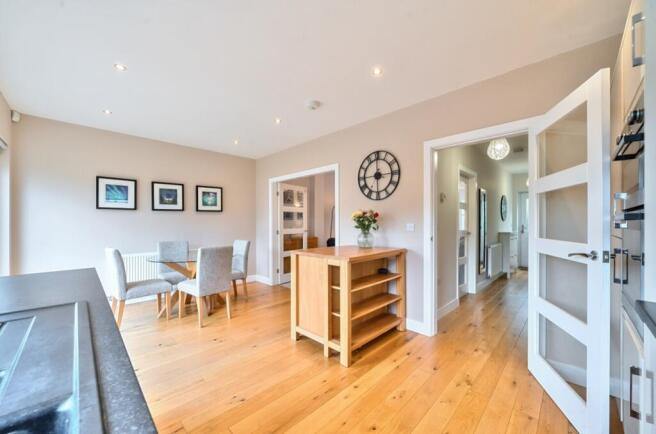 Estate Agent in Harrogate Kitchen Diner2