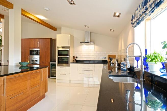 Kitchen/Breakfast
