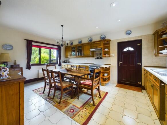 Kitchen/Dining 1