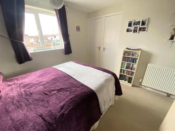 Bedroom 1 Wardrob...