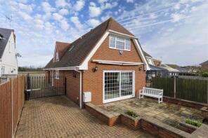 790, Lower Rainham Road, Rainham, Gillingham ME8 7UD
