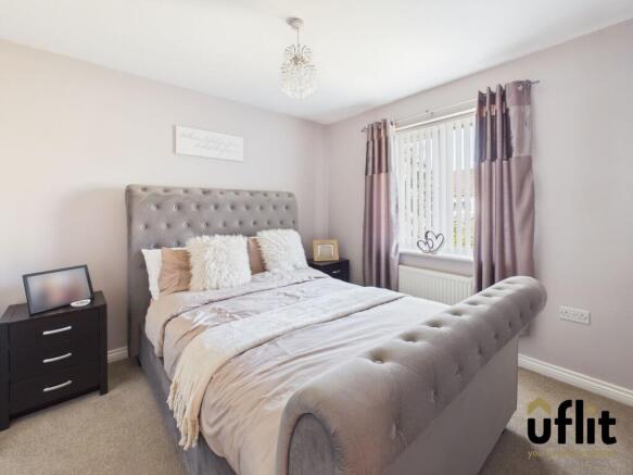 3 bed Semi-Detached for sale Image 12