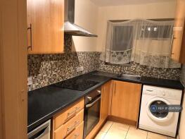 11, Gainsborough Court, Stockingstone Road, Luton LU2 7NQ